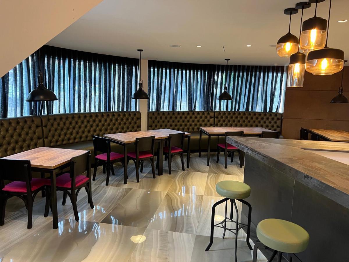Qs Marista Hotel By Atlas Goiânia Eksteriør billede